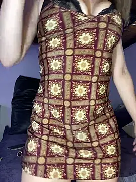 Snapshot of FlorBich chatting on October 24, 2025, 5:28 am FlorBich online show from October 24, 2025, 5:28 am