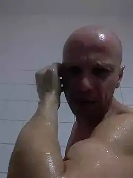 wedge75 online show from December 10, 2024, 6:33 am