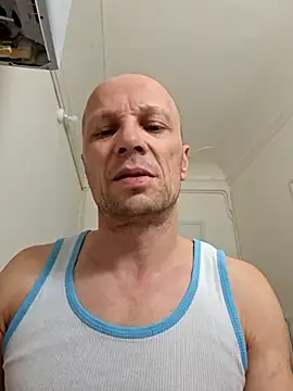 wedge75 online show from April 19, 2026, 3:02 pm