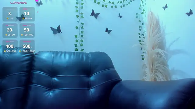 Snapshot of Amani_Bakir chatting on December 3, 2025, 1:10 pm Amani Bakir online show from December 3, 2025, 1:10 pm