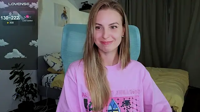 Snapshot of Sp1cyme chatting on November 10, 2025, 2:33 pm Sp1cyme online show from November 10, 2025, 2:33 pm