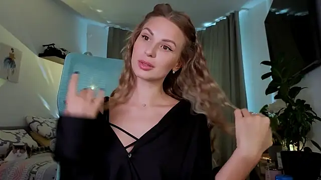 Snapshot of Sp1cyme chatting on November 16, 2025, 11:26 am Sp1cyme online show from November 16, 2025, 11:26 am