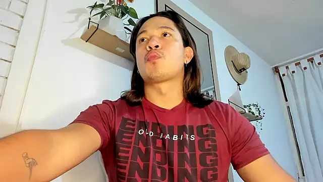 Valerioe online show from September 30, 2025, 3:23 am