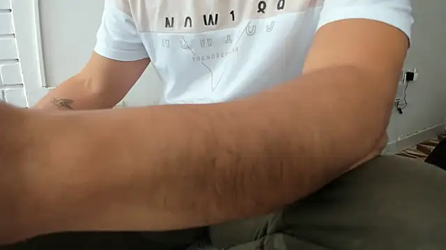 Snapshot of Valerioe chatting on March 21, 2025, 3:13 pm Valerioe online show from March 21, 2025, 3:13 pm