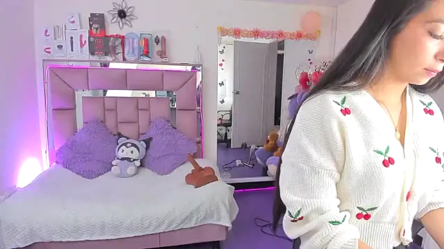 Snapshot of AriadnaCappelletty chatting on December 17, 2025, 4:23 pm AriadnaCappelletty online show from December 17, 2025, 4:23 pm