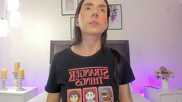 helen mooree online show from April 17, 2026, 12:52 pm