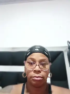 Snapshot of Melanie_candy_ chatting on March 25, 2026, 11:36 pm Melanie candy online show from March 25, 2026, 11:36 pm