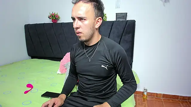 big-dicktop23 online show from April 6, 2026, 11:06 pm