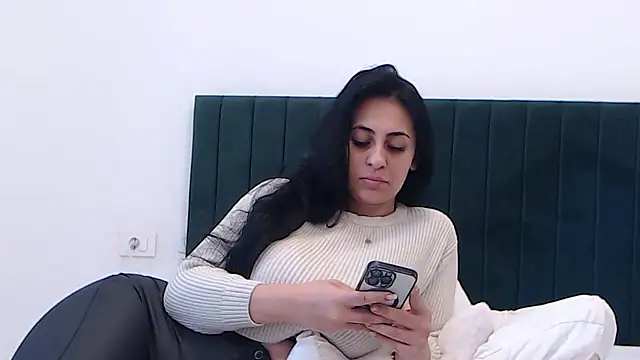 Aimeclark online show from January 12, 2026, 9:05 am