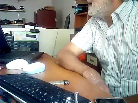 Snapshot of zormen355 chatting on July 3, 2026, 9:05 am zormen355 online show from July 3, 2026, 9:05 am