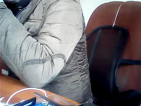 zormen355 online show from November 27, 2025, 1:33 pm