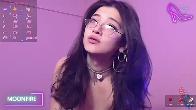 Snapshot of moonfiredancer chatting on November 26, 2025, 4:12 am moonfiredancer online show from November 26, 2025, 4:12 am