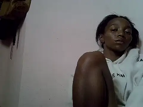 Snapshot of ElianeHot chatting on February 25, 2025, 12:38 pm ElianeHot online show from February 25, 2025, 12:38 pm