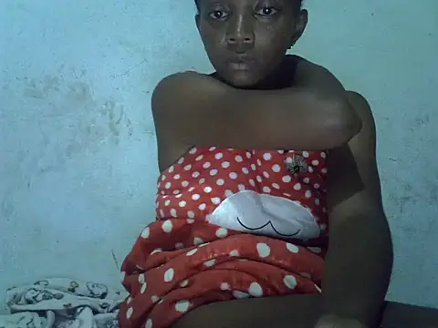 ElianeHot online show from March 3, 2026, 9:44 pm