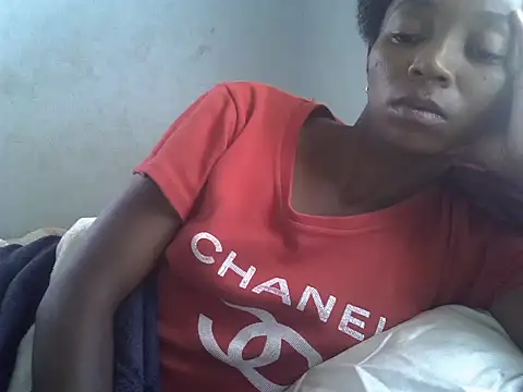 ElianeHot online show from April 4, 2026, 4:30 am