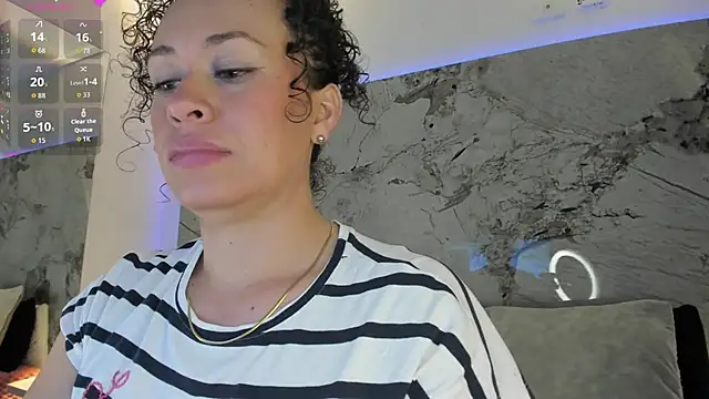 Snapshot of LIZ_HOLMES chatting on November 29, 2025, 10:04 am LIZ HOLMES online show from November 29, 2025, 10:04 am