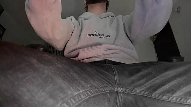 s sven03 online show from October 3, 2025, 2:48 am