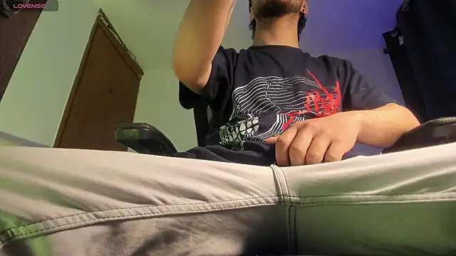 s sven03 online show from December 22, 2025, 12:44 am