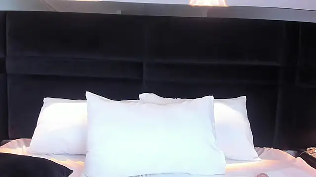 MiaStor online show from January 21, 2025, 5:30 pm