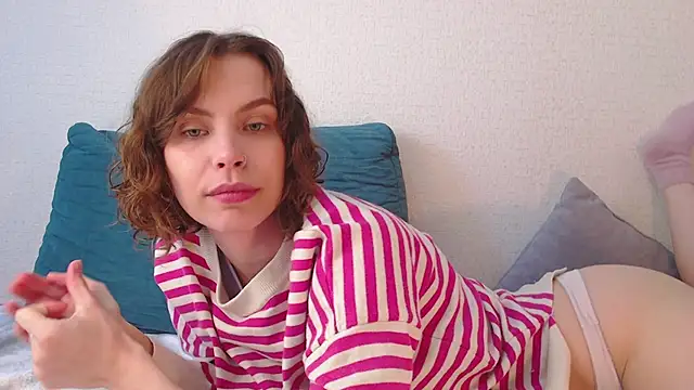 Snapshot of milly_ross chatting on September 13, 2025, 8:36 am milly ross online show from September 13, 2025, 8:36 am