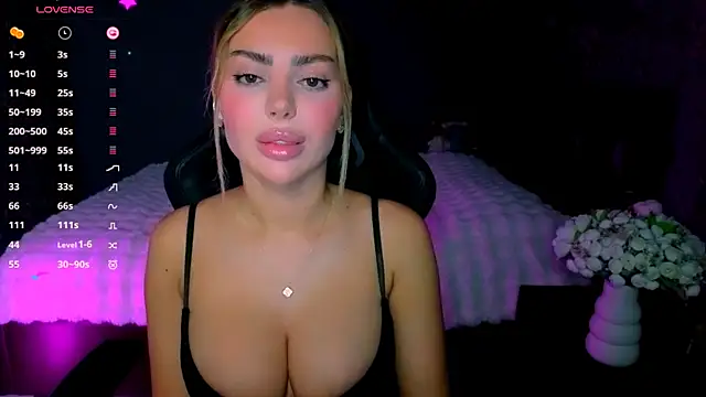 babyleilaa online show from June 4, 2026, 8:02 pm