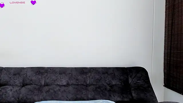 VeronicaTonu online show from February 5, 2026, 7:21 pm