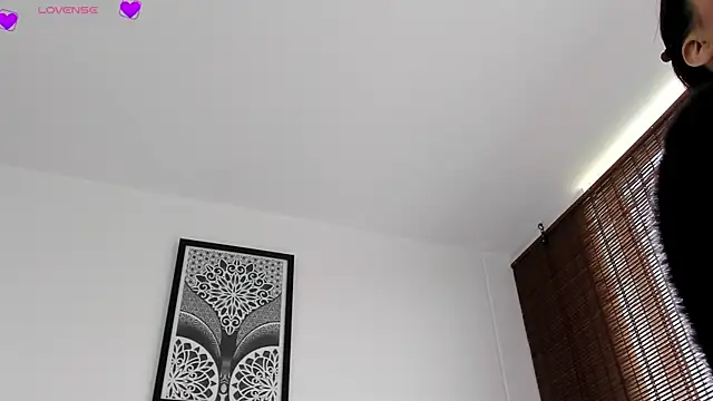 Snapshot of VeronicaTonu chatting on October 1, 2025, 7:40 pm VeronicaTonu online show from October 1, 2025, 7:40 pm