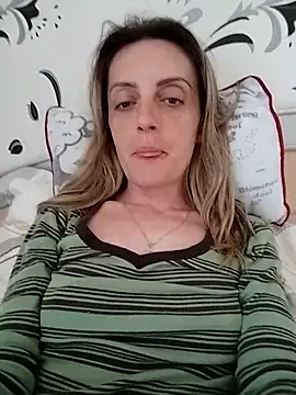 Snapshot of SophyGirl chatting on April 23, 2026, 11:49 am SophyGirl online show from April 23, 2026, 11:49 am