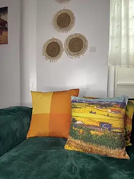 Foxxxyfemale online show from September 15, 2025, 5:30 am