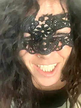 Snapshot of EmySkinny85 chatting on November 30, 2025, 5:08 am EmySkinny85 online show from November 30, 2025, 5:08 am