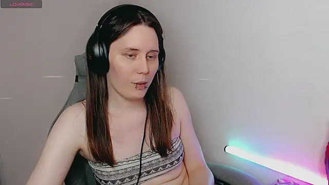 Snapshot of tracy_cooper chatting on December 28, 2024, 1:50 am tracy cooper online show from December 28, 2024, 1:50 am