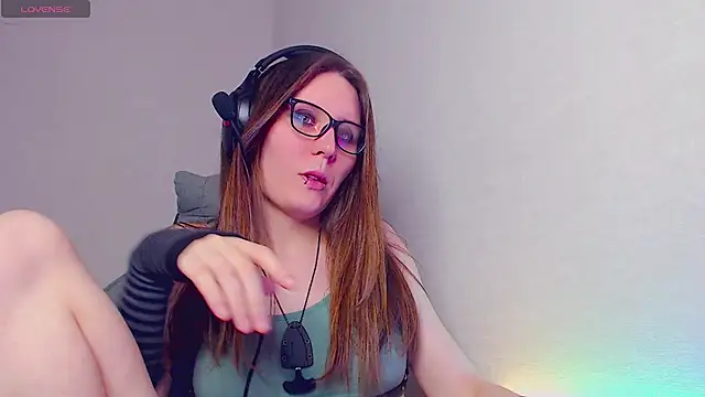 Snapshot of tracy_cooper chatting on February 13, 2025, 4:54 am tracy cooper online show from February 13, 2025, 4:54 am