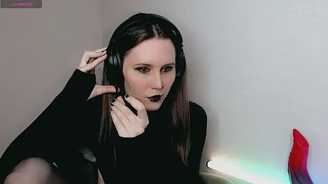 Snapshot of tracy_cooper chatting on December 22, 2024, 11:31 pm tracy cooper online show from December 22, 2024, 11:31 pm