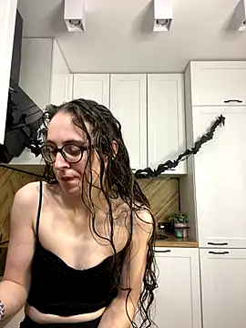 MartiniiSelenna online show from October 29, 2025, 6:56 am