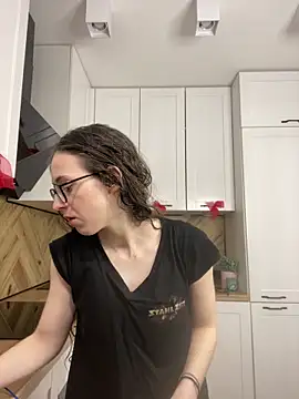 Snapshot of MartiniiSelenna chatting on February 26, 2026, 6:57 am MartiniiSelenna online show from February 26, 2026, 6:57 am