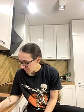 MartiniiSelenna online show from November 9, 2025, 8:29 am