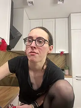 MartiniiSelenna online show from April 11, 2026, 7:45 am