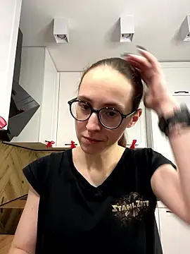 Snapshot of MartiniiSelenna chatting on January 8, 2026, 6:52 am MartiniiSelenna online show from January 8, 2026, 6:52 am