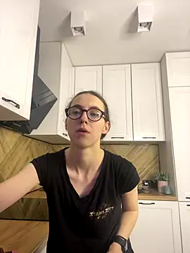 MartiniiSelenna online show from November 23, 2025, 6:34 am