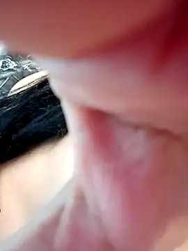 Snapshot of silina-25 chatting on March 11, 2025, 8:31 pm silina-25 online show from March 11, 2025, 8:31 pm