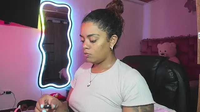 ladyrd1 online show from March 7, 2026, 7:08 pm