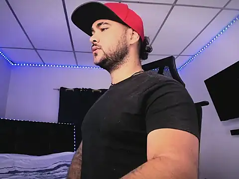 Sebas-hott online show from February 7, 2026, 9:23 pm