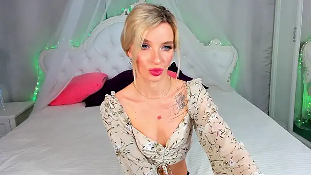 AlinaLovelyX online show from November 15, 2025, 1:20 am