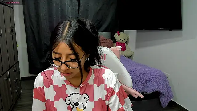 Snapshot of isa_bellaa0 chatting on December 31, 2024, 8:37 am isa bellaa0 online show from December 31, 2024, 8:37 am