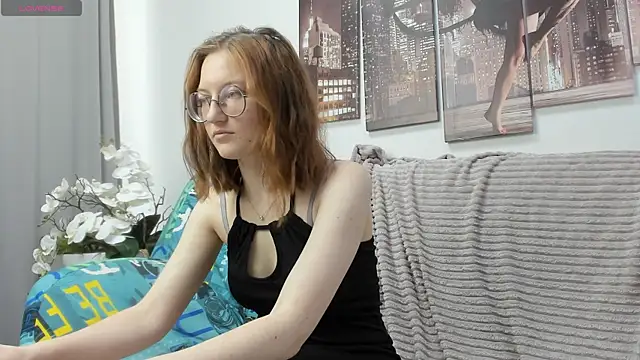 Snapshot of Fiery_mary chatting on April 26, 2026, 8:22 am Fiery mary online show from April 26, 2026, 8:22 am