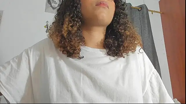 Snapshot of Ada_gales_ chatting on November 14, 2025, 4:16 am Ada gales online show from November 14, 2025, 4:16 am