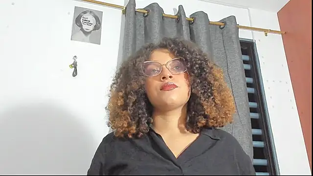 Snapshot of Ada_gales_ chatting on November 24, 2025, 4:45 am Ada gales online show from November 24, 2025, 4:45 am