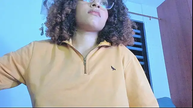 Snapshot of Ada_gales_ chatting on November 13, 2025, 2:37 am Ada gales online show from November 13, 2025, 2:37 am