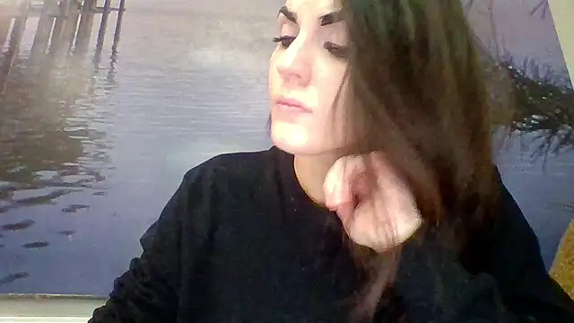 AliceTailor online show from April 8, 2026, 10:11 pm