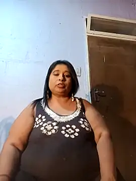 Snapshot of raniofsex02 chatting on November 15, 2025, 10:14 pm raniofsex02 online show from November 15, 2025, 10:14 pm